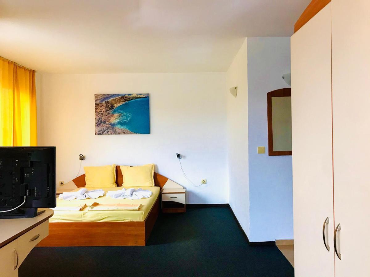 Family Hotel Friends Πριμόρσκο Εξωτερικό φωτογραφία