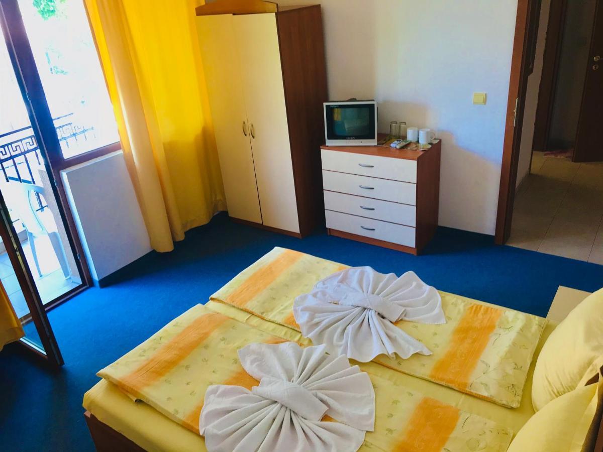 Family Hotel Friends Πριμόρσκο Εξωτερικό φωτογραφία