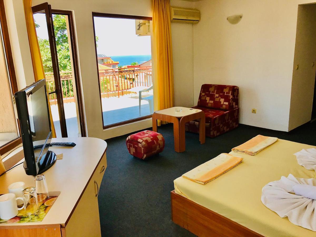 Family Hotel Friends Πριμόρσκο Εξωτερικό φωτογραφία