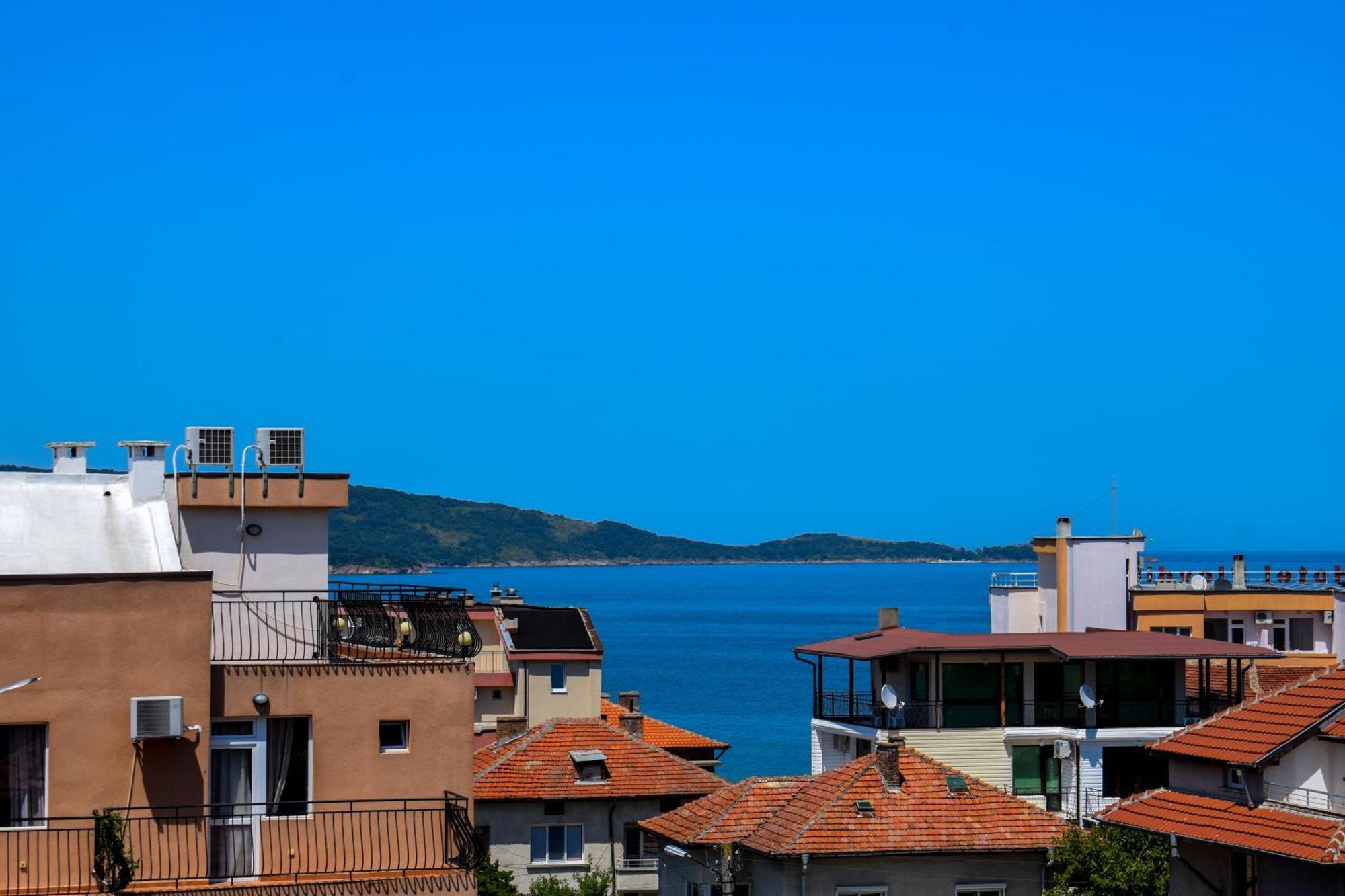 Family Hotel Friends Πριμόρσκο Εξωτερικό φωτογραφία