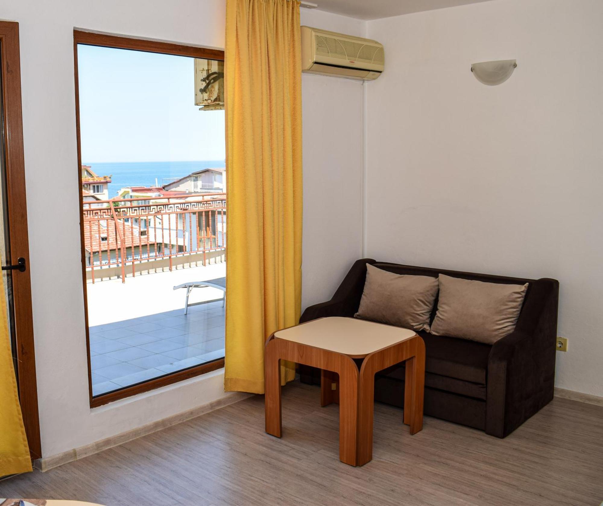 Family Hotel Friends Πριμόρσκο Εξωτερικό φωτογραφία