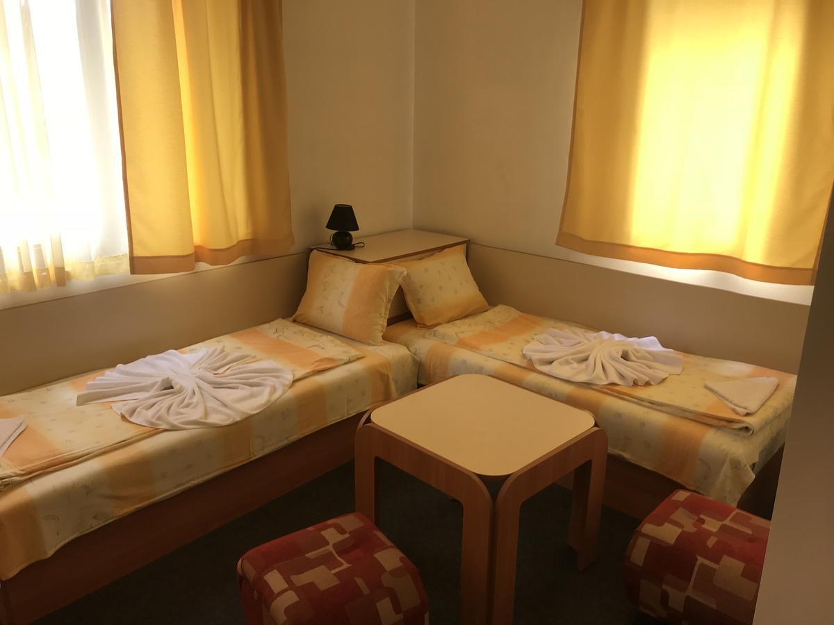Family Hotel Friends Πριμόρσκο Εξωτερικό φωτογραφία