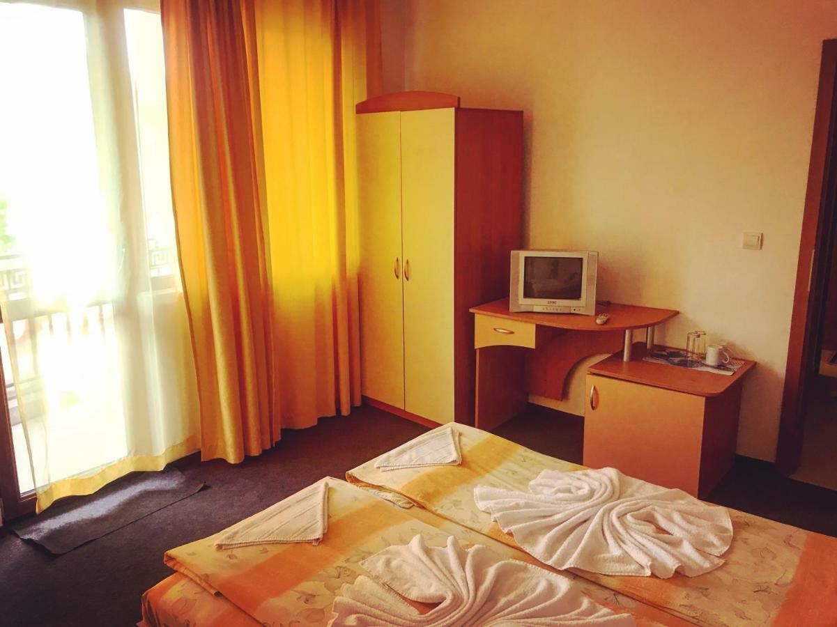 Family Hotel Friends Πριμόρσκο Εξωτερικό φωτογραφία
