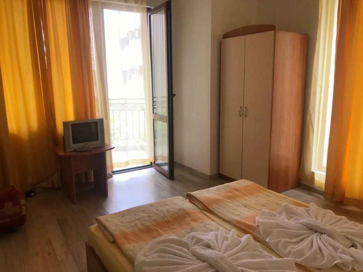 Family Hotel Friends Πριμόρσκο Εξωτερικό φωτογραφία