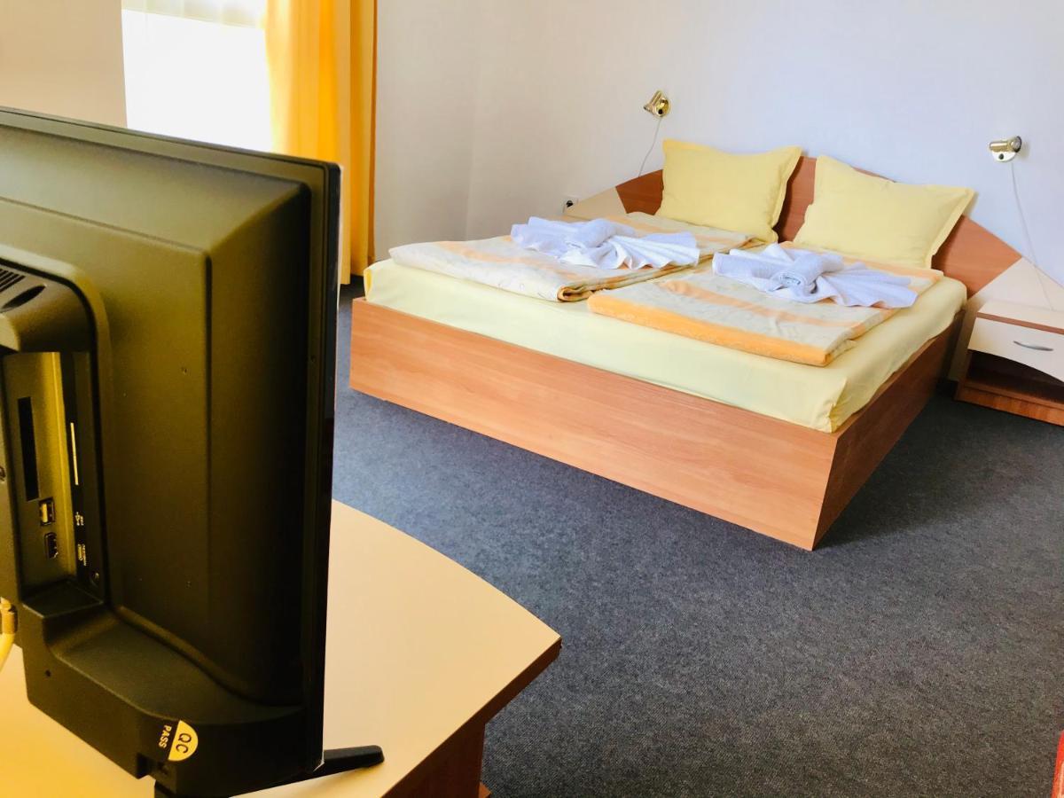 Family Hotel Friends Πριμόρσκο Εξωτερικό φωτογραφία