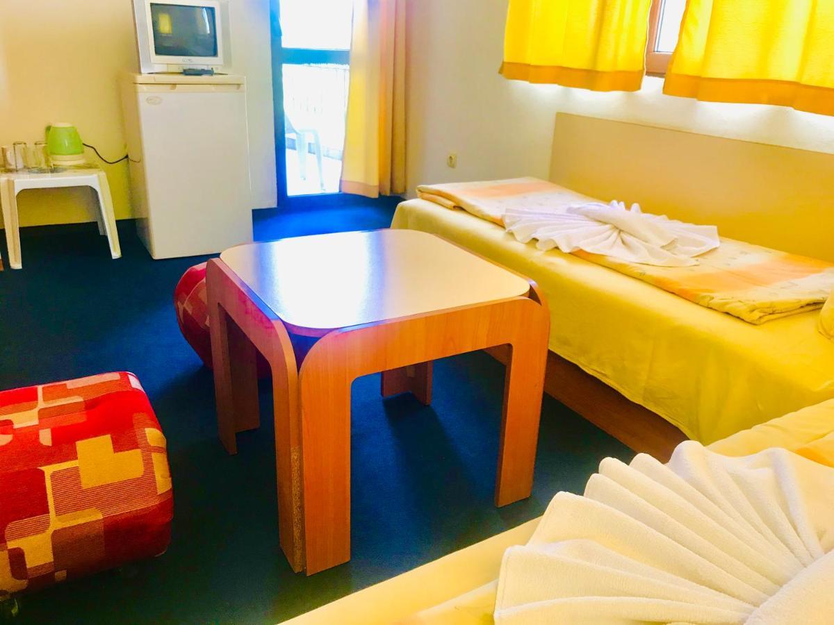 Family Hotel Friends Πριμόρσκο Εξωτερικό φωτογραφία